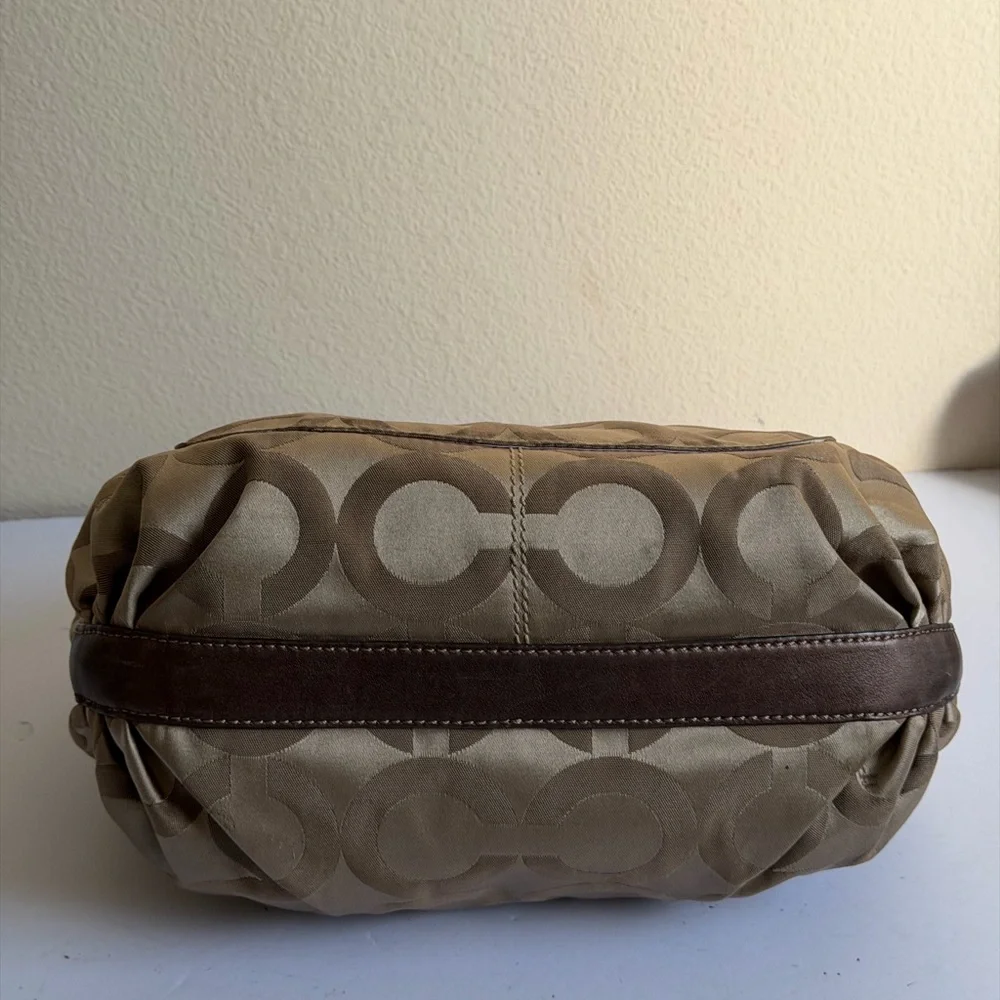 Coach One Hobo Shoulder Bag Logo Pattern